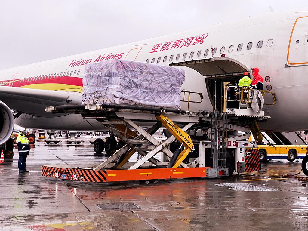 Hainan Airlines возобновляет обслуживание в «Шереметьево-Карго»